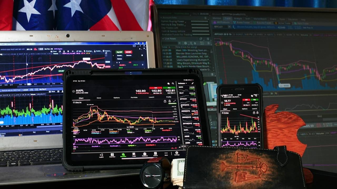 Why Market Is Down Today: Top 5 Factors Every Investor Should Know