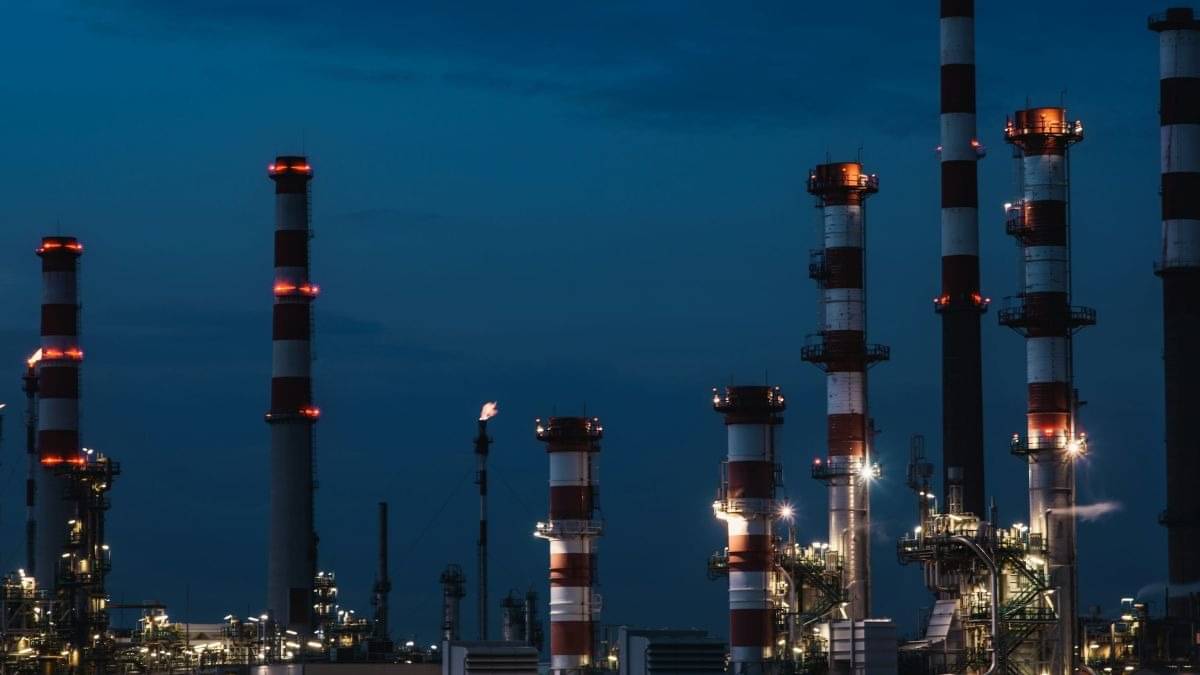 Oil Rises As Russia-Ukraine Tensions Stoke Supply Concerns
