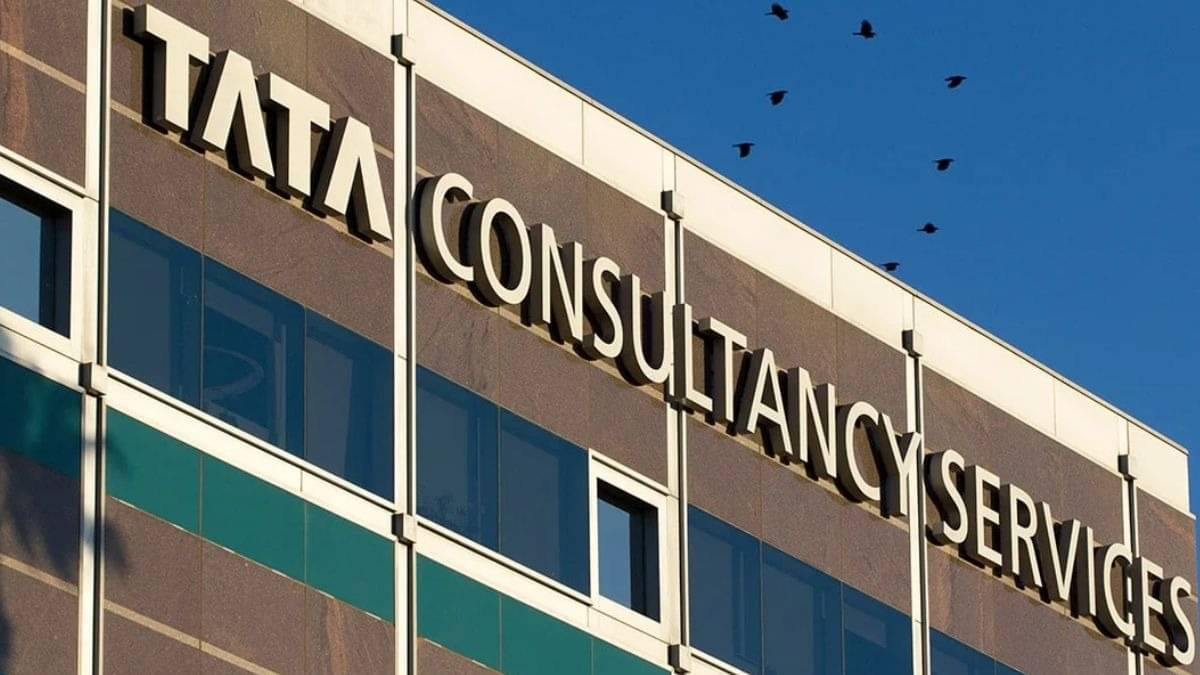 TCS Salary Hike 2025: 80% Employees to Get 4.5–7% Pay Raise Amid Workforce Reshuffle