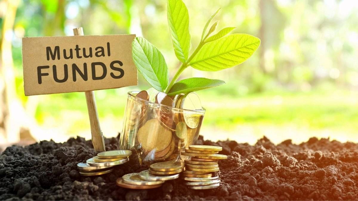Indian Mutual Fund Inflows Moderate in August 2025 Amid Global Volatility, Equity and Thematic Funds Lead Growth