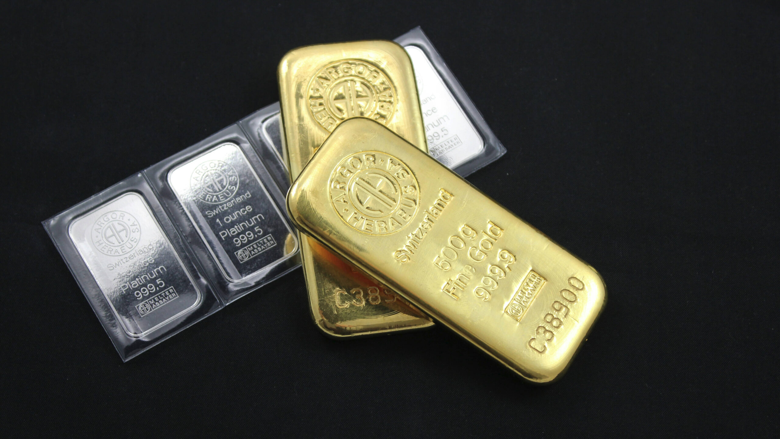 RBI Issues New Directions To Banks For Interest Rate On Advances And Lending Against Gold & Silver Collateral