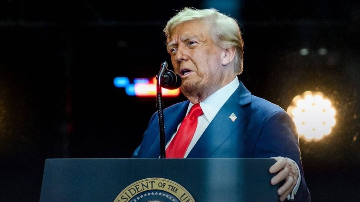 Trump Administration Offers Unaccompanied Migrant Children $2,500 To Voluntarily Leave US, Letter Shows