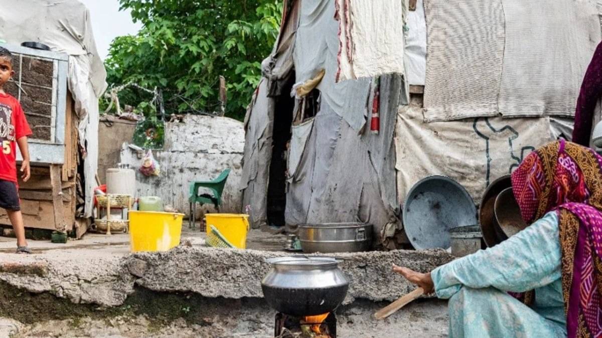 India Growing Fast, Pakistan Hit By ‘Poverty and Inequality’ Says World Bank