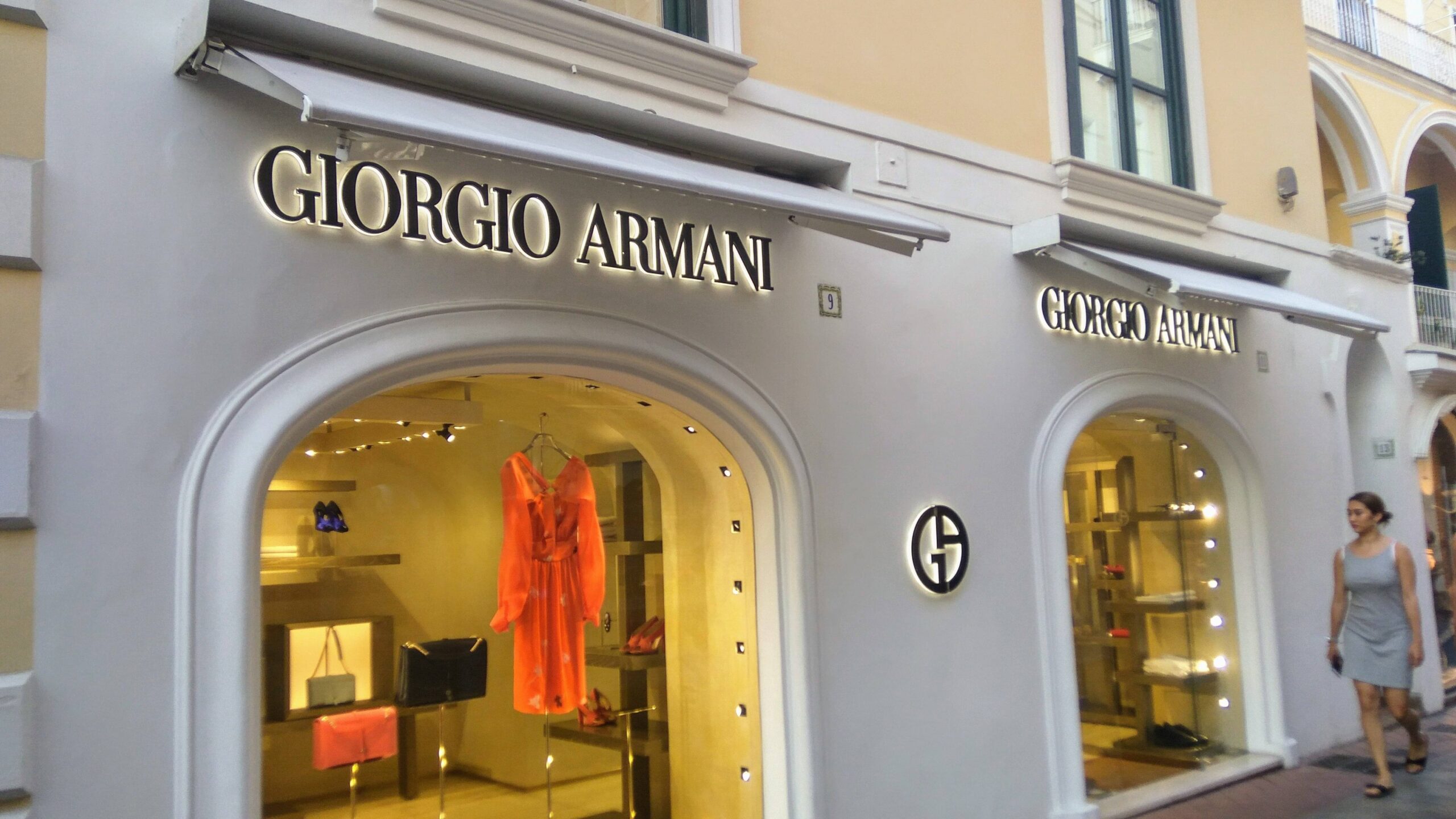 Italy Government Cannot Use Golden Powers In Armani Stake Sale, Minister Says
