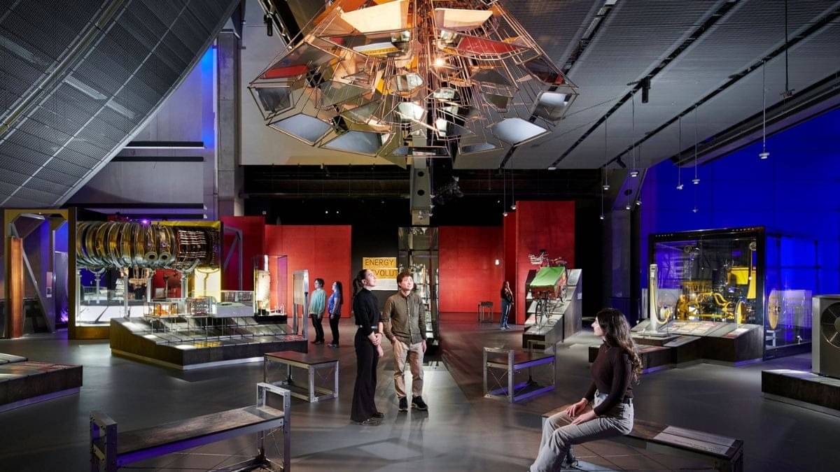 Adani Green Energy Gallery in London Crosses One Million Visitors, Wins Prestigious Design Award
