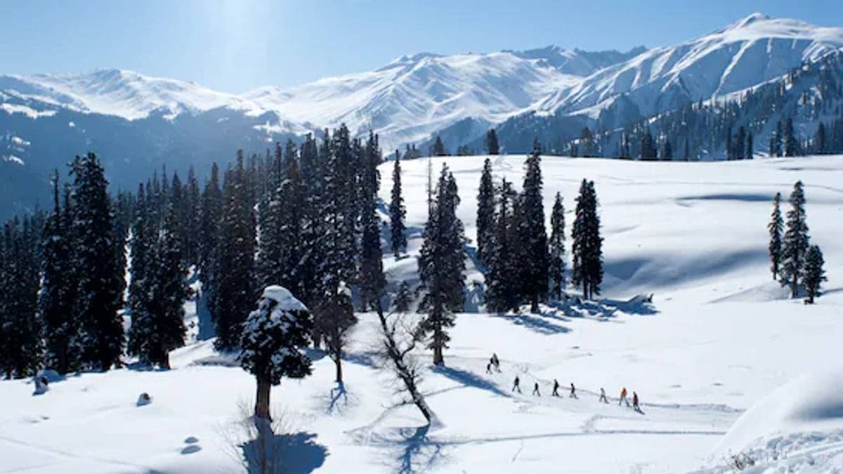 Top 6 Snowfall Destinations In India To Visit This Winter: From Kashmir To Arunachal, Explore The Best Places For Ultimate Snow Pilgrimage