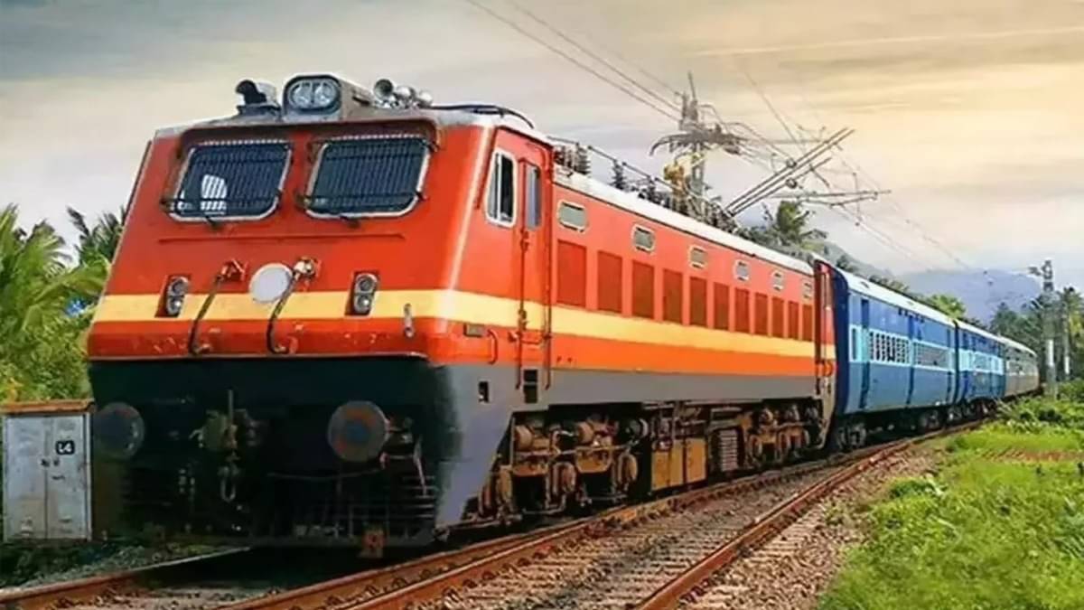 Indian Railways Crosses 1 Billion Tonne Freight Loading In 2025-26