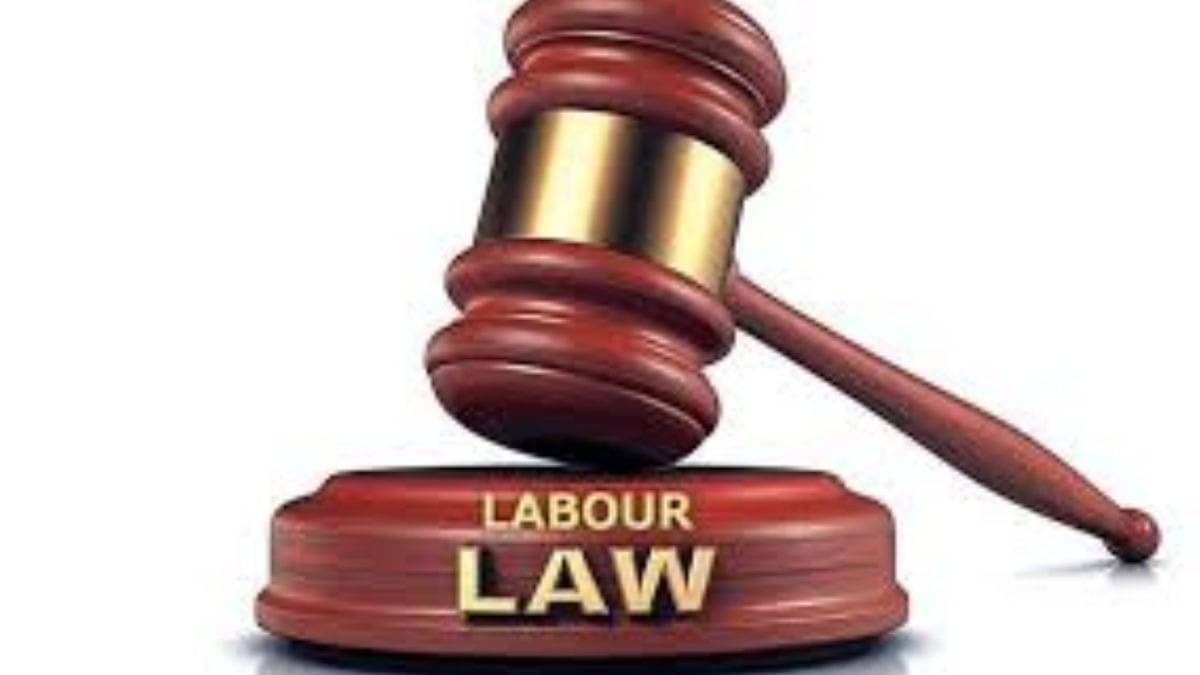 Good News For Full Time Employees, Gratuity Eligibility Reduced From Four To Just A Year