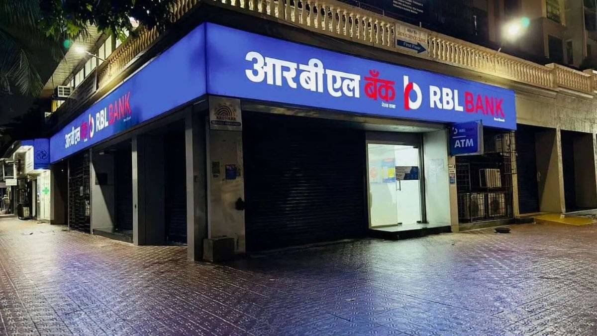 Banks At Crossroads As AI Costs Rise And Risks Escalate: S&P Report