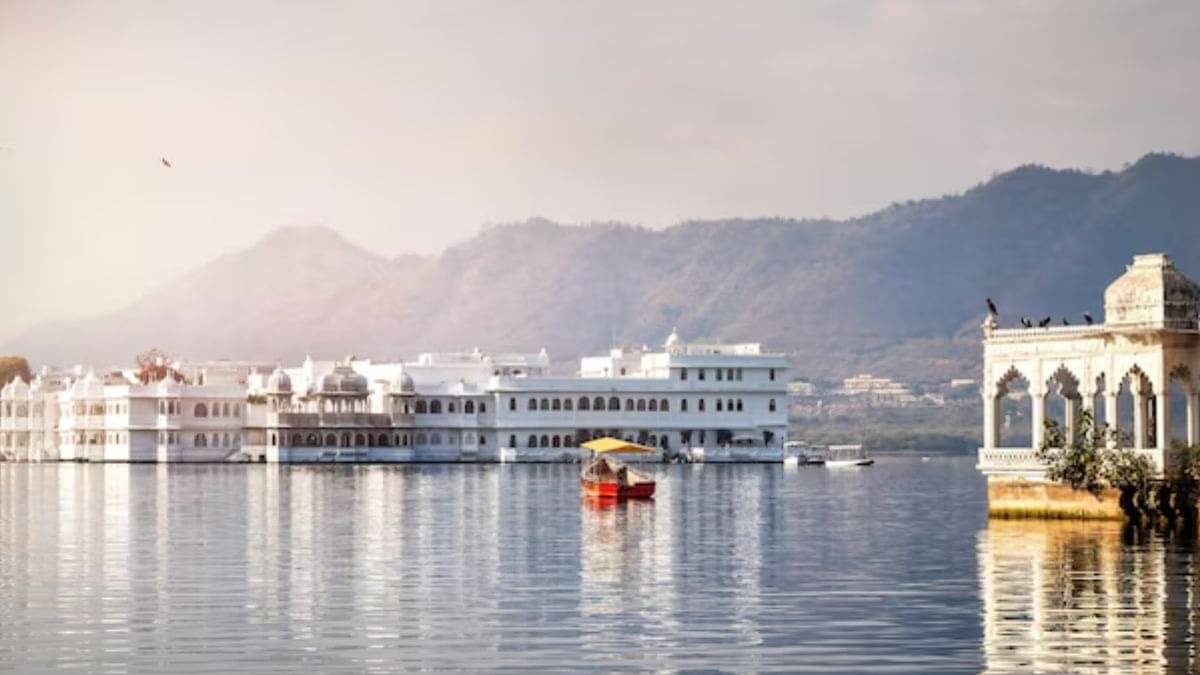 Going Through Heartbreak? Visit These 7 Places In Udaipur To Fall In Love With Yourself Again