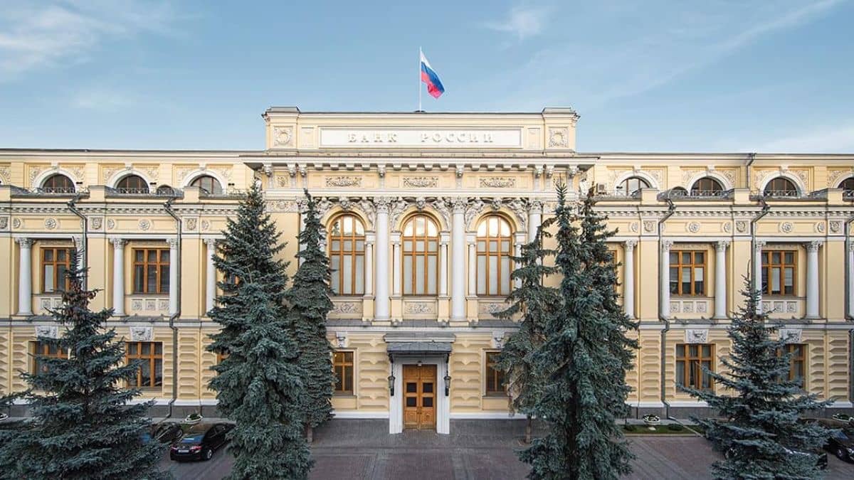 Ahead Of Putin’s India Visit, Russia’s Central Bank Opens Representative Office In Mumbai