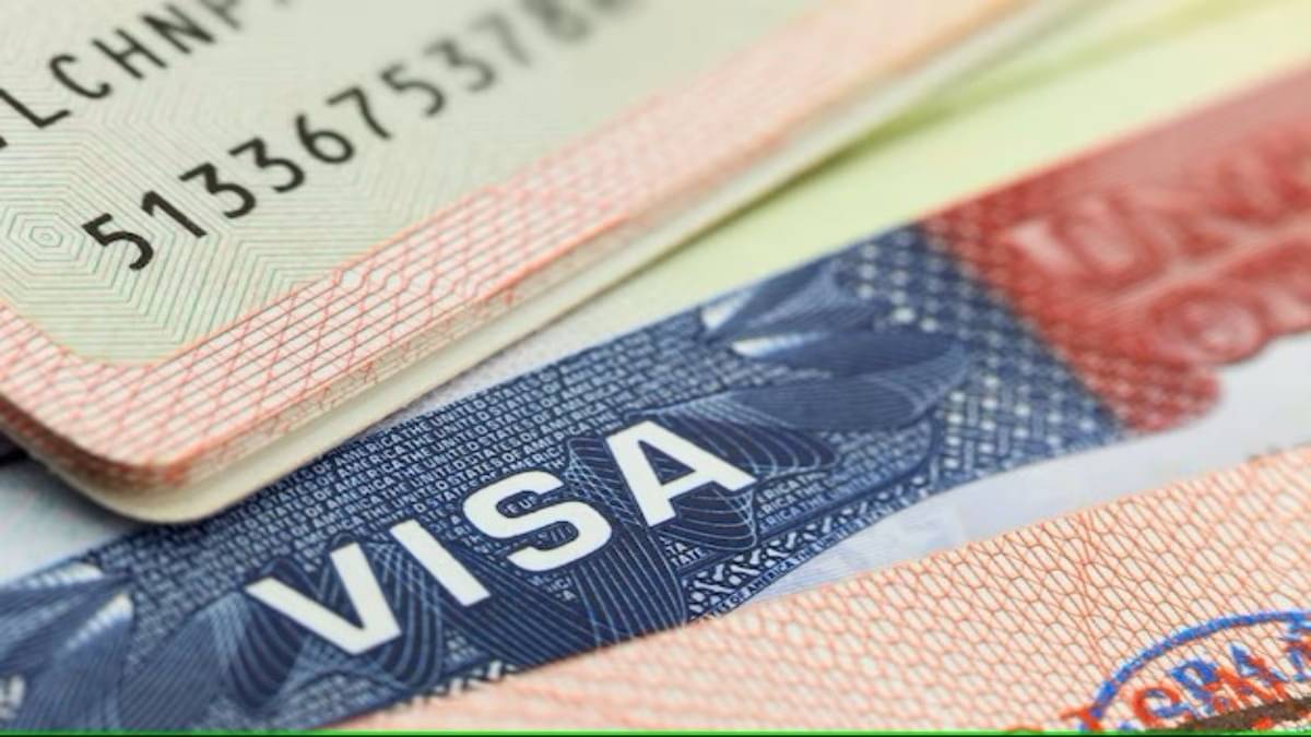 India Streamlines Visa Rules In Boost For Chinese Professionals