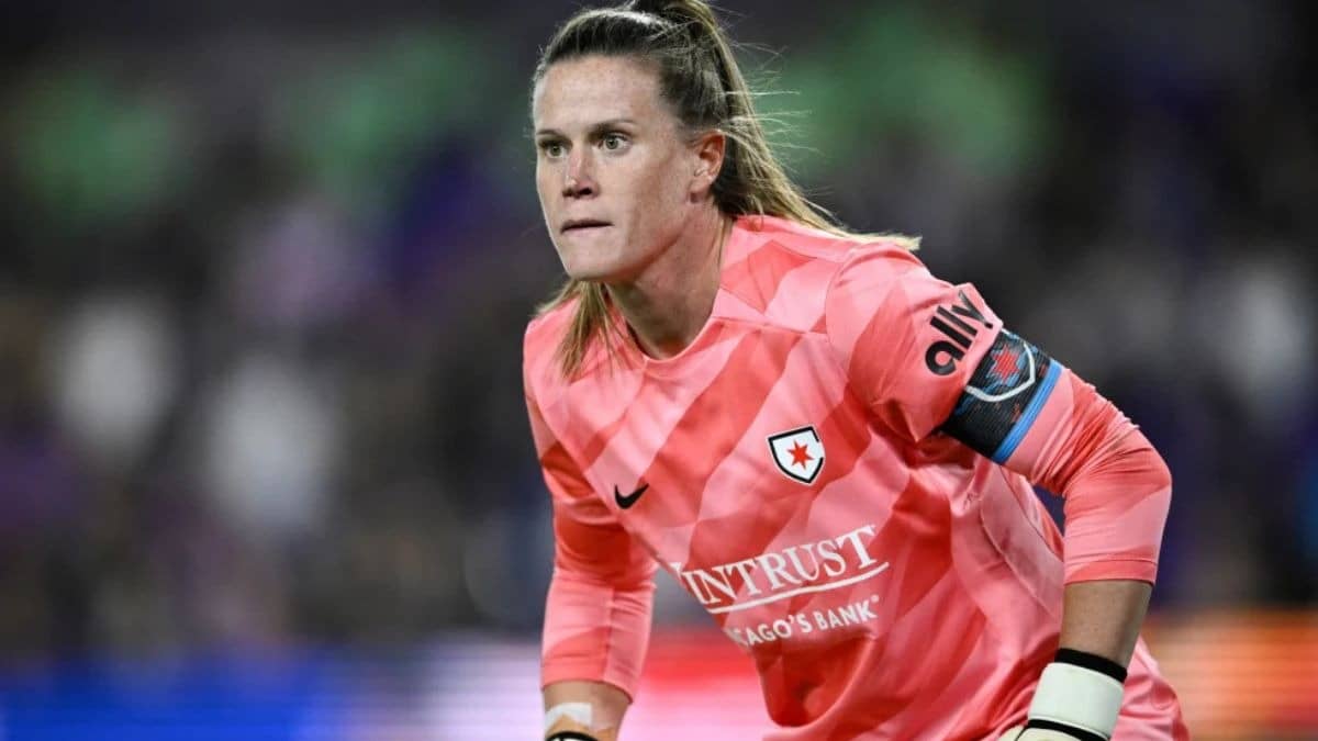 Goalkeeper Alyssa Naeher To Remain With The NWSL’s Chicago Stars Through 2026