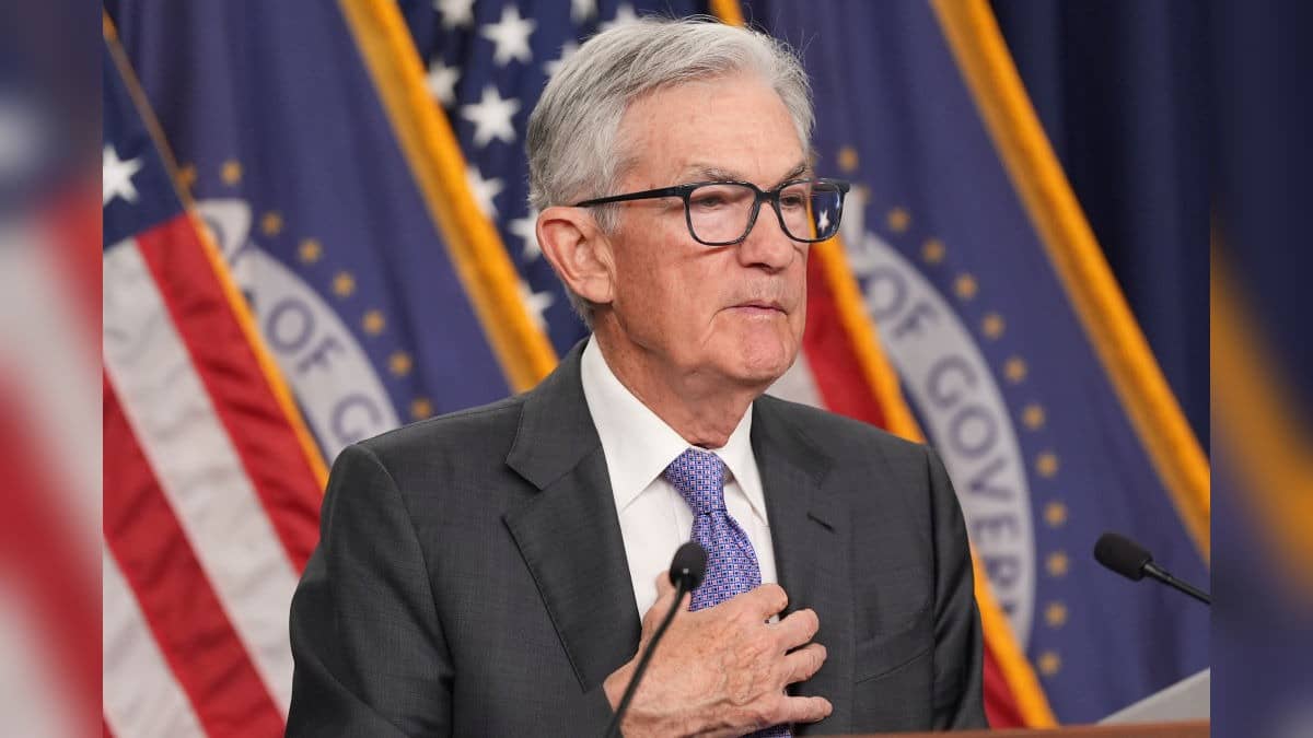 Federal Reserve Cuts Rates By 25 Bps, Sees Healthier Economy Next Year