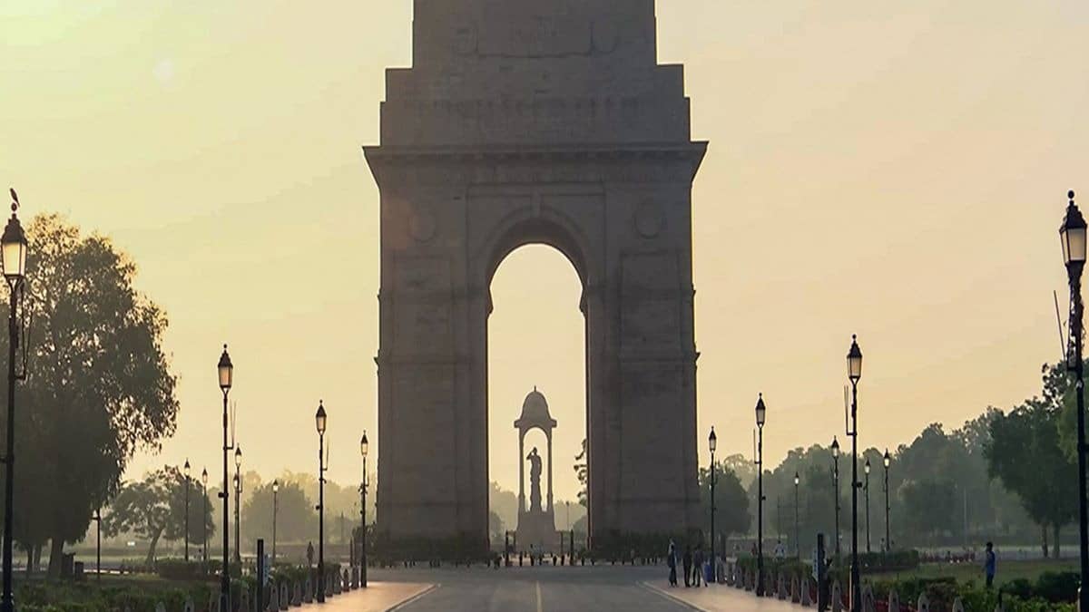 PLI Push, Startup Surge, Record FDI: DPIIT 2025 Review Flags India’s Big Manufacturing & AI-Era Reform Gains