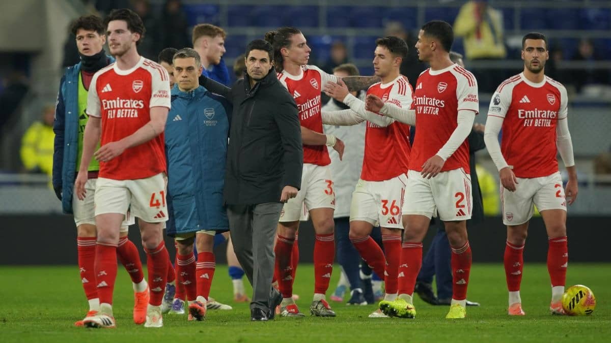 Arsenal Will End The Year Top Of The Premier League After 4-1 Statement Win Over Villa