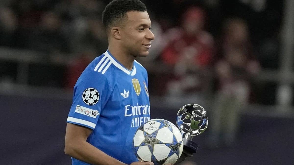 Mbappé Faces Haaland In Champions League Appetizer For World Cup; Troubled Liverpool Goes To Inter