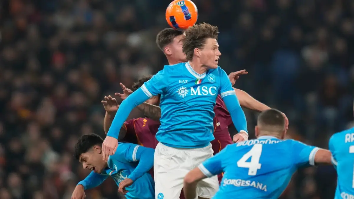 Napoli Wins 1-0 At Roma To Move Level With AC Milan Atop Tight Serie A Standings