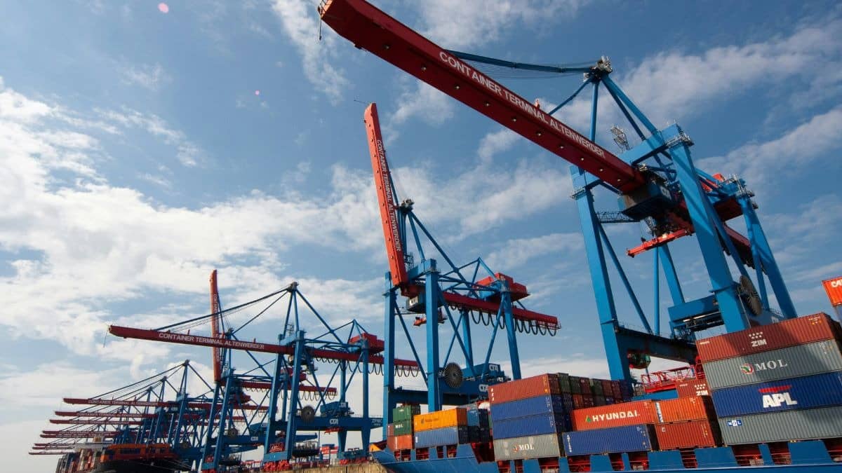 Lindsey Graham Bill Could Trigger 500% Tariffs on Indian Firms Buying Russian Oil: Expert