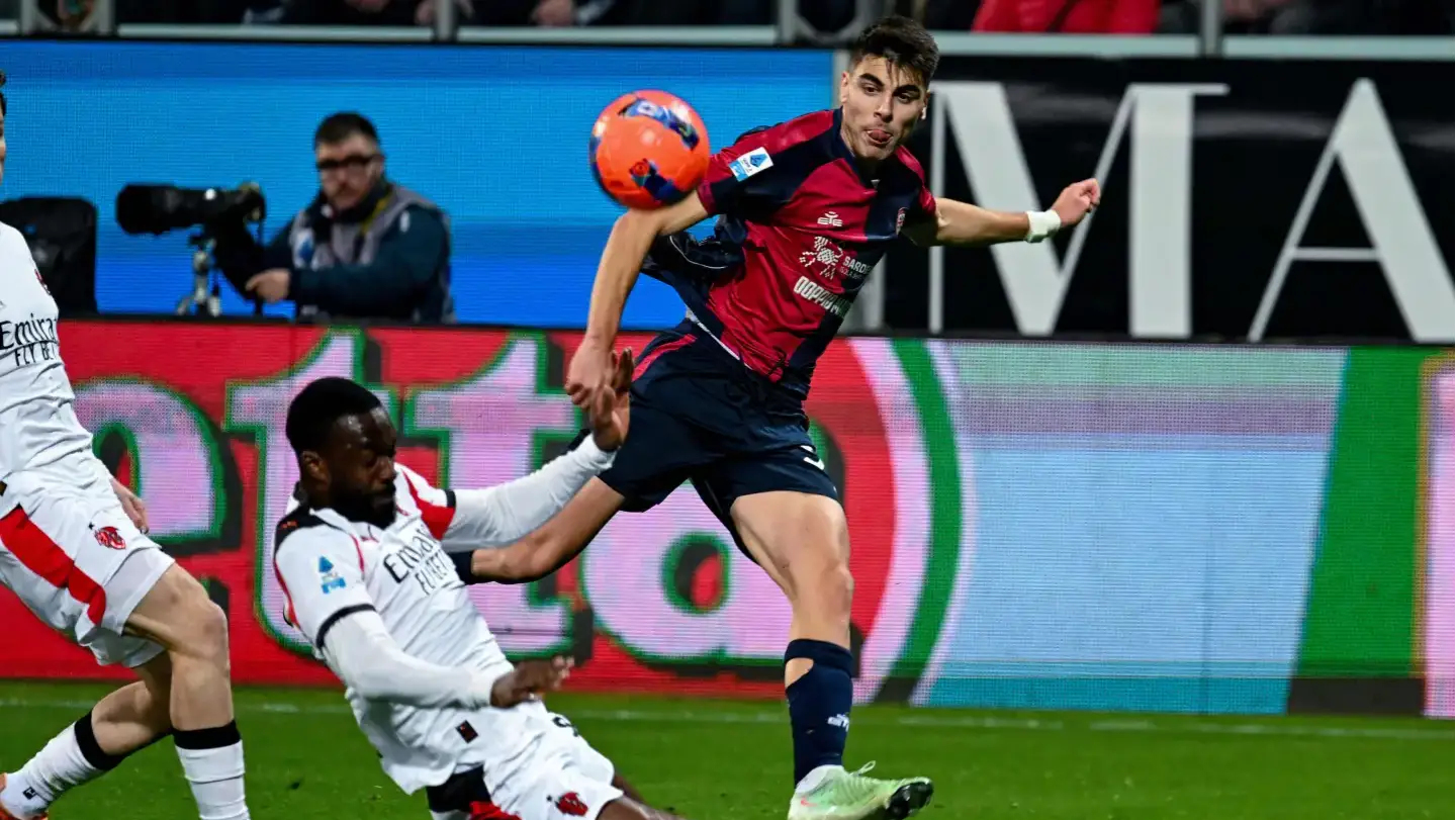 Leão Strike Takes AC Milan To The Top Of Serie A