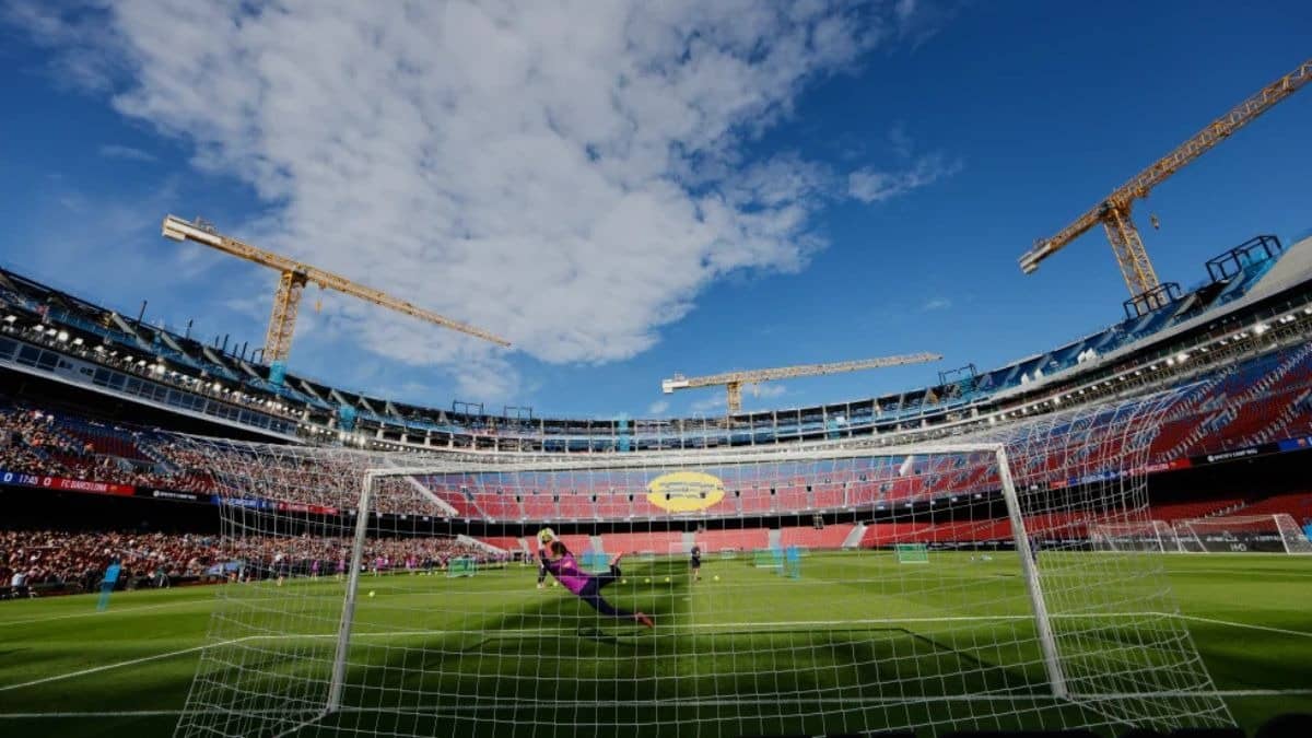Barcelona Star Suffers Injury Setback Amid January Transfer Links – Report