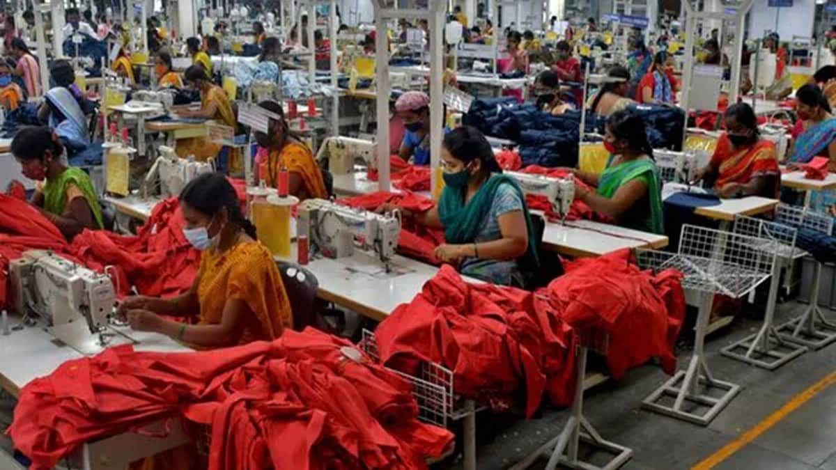 India’s Textile And Apparel Exports To US Plunge Over 31% In November 2025