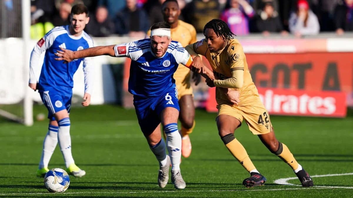 Defending Champion Crystal Palace Loses To 6th-Tier Macclesfield 2-1 In Massive FA Cup Upset