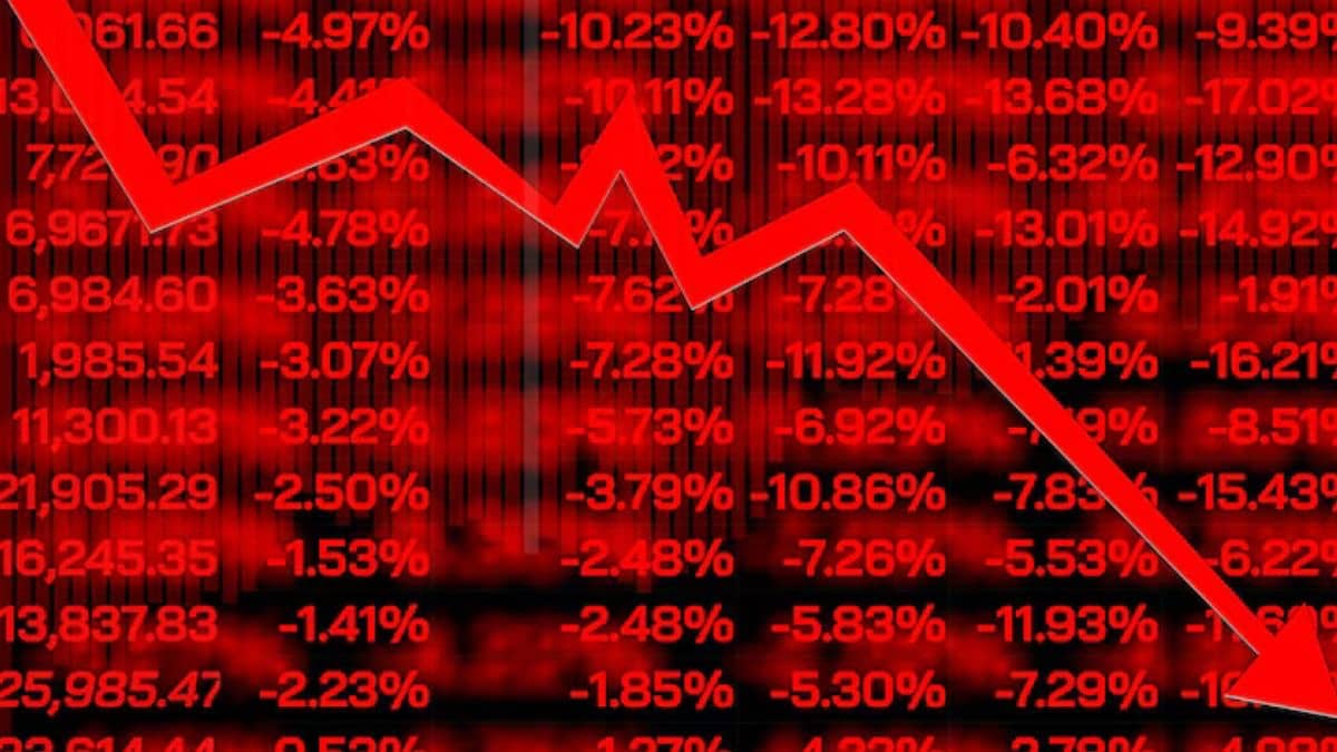 Nifty Below 25,700, Sensex Declines 0.72% After Trump’s 500% Tariff Warning
