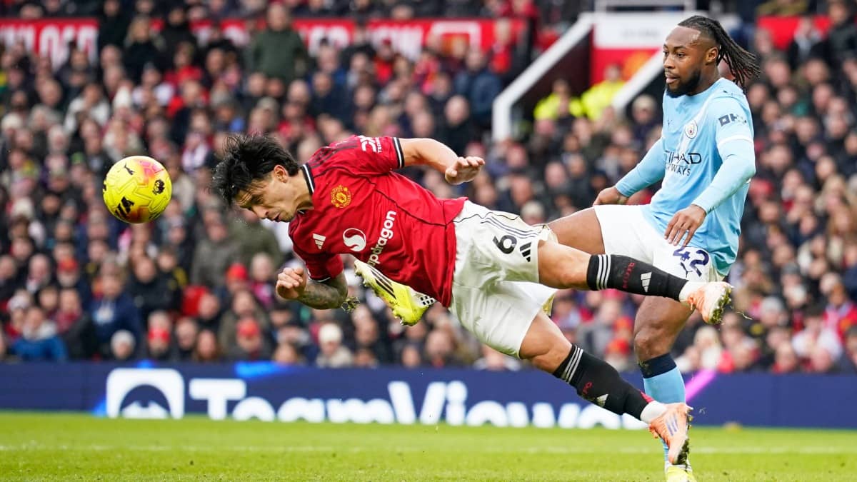 Lisandro Martinez Reacts To Former Manchester United Stars Over Pre-Derby Jibes