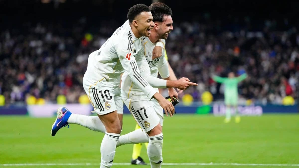 Real Madrid Jeered By Angry Fans Before Beating Levante In La Liga
