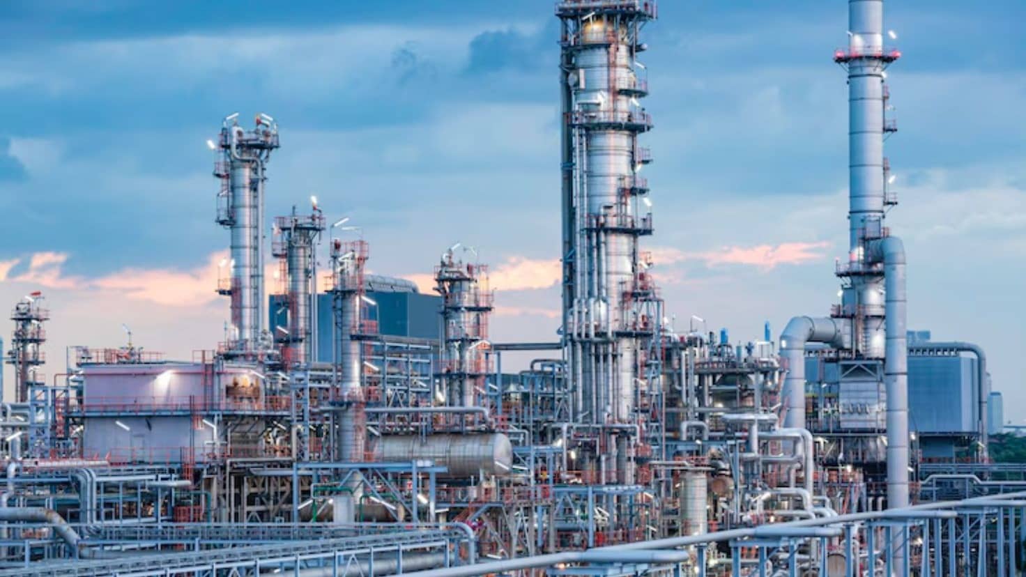 These Oil Stocks Sharply Declined After US Military Action In Venezuela