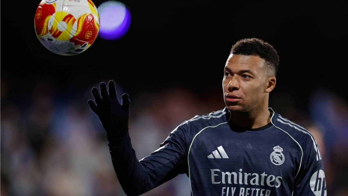 Real Madrid Hit By Kylian Mbappe Injury Scare Ahead Of Spanish Super Cup Semifinal