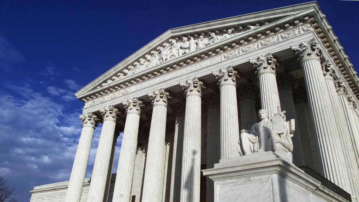 Supreme Court Rulings Loom as Trump’s Tariff Authority Faces Fresh Legal Scrutiny