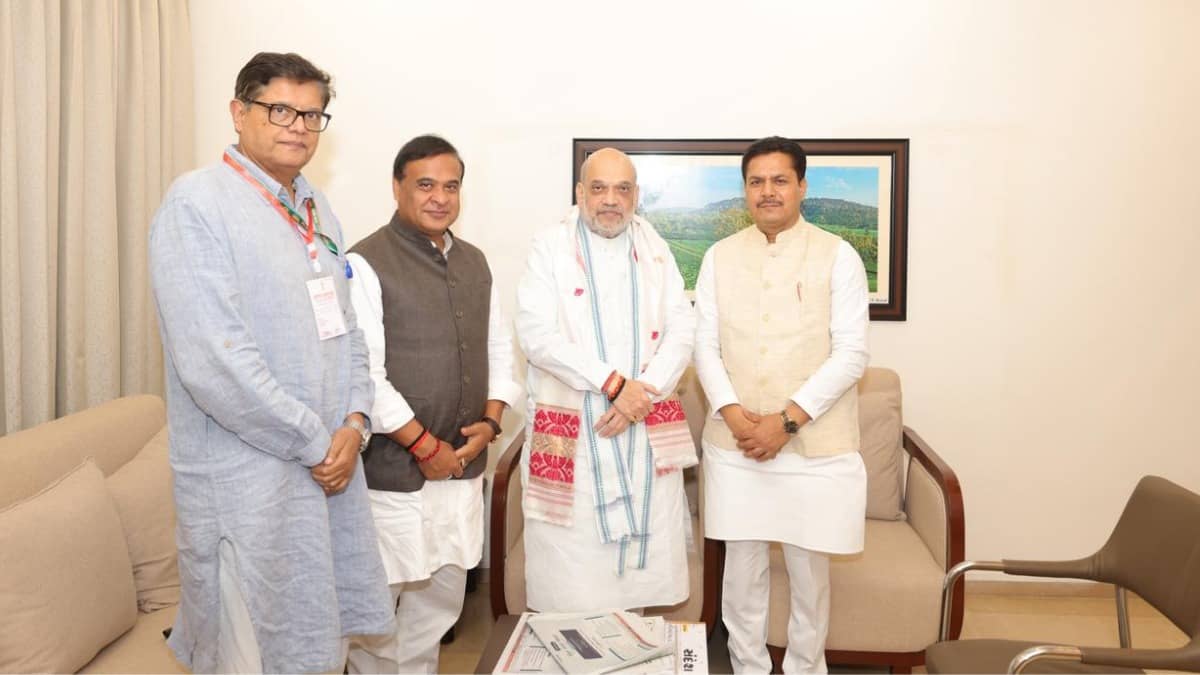 Amit Shah Meets Bhupen Borah in Guwahati Ahead of BJP Induction