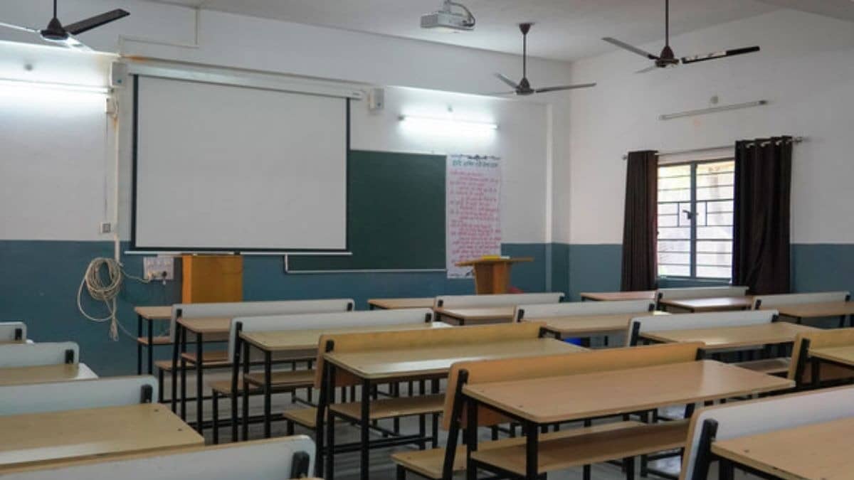 Panic Grips Delhi As Several Schools Get Bomb Threat Calls, Students Evacuated; Massive Search On