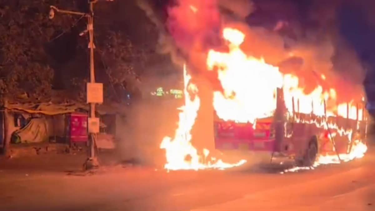 Fire Engulfs BEST Bus On Mumbai’s Expressway, No Casualties Reported