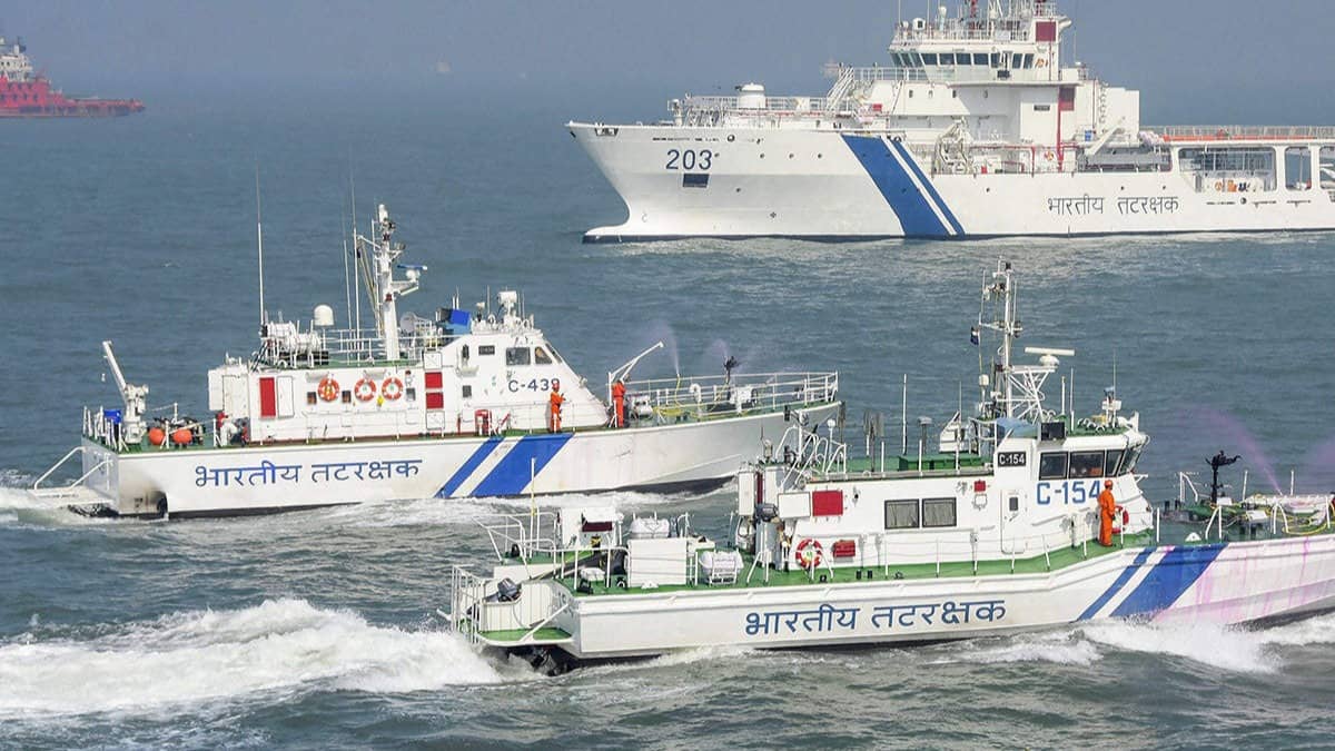 Indian Coast Guard Busts International Oil Smuggling Racket, Seizes Three Vessels Off Mumbai Coast
