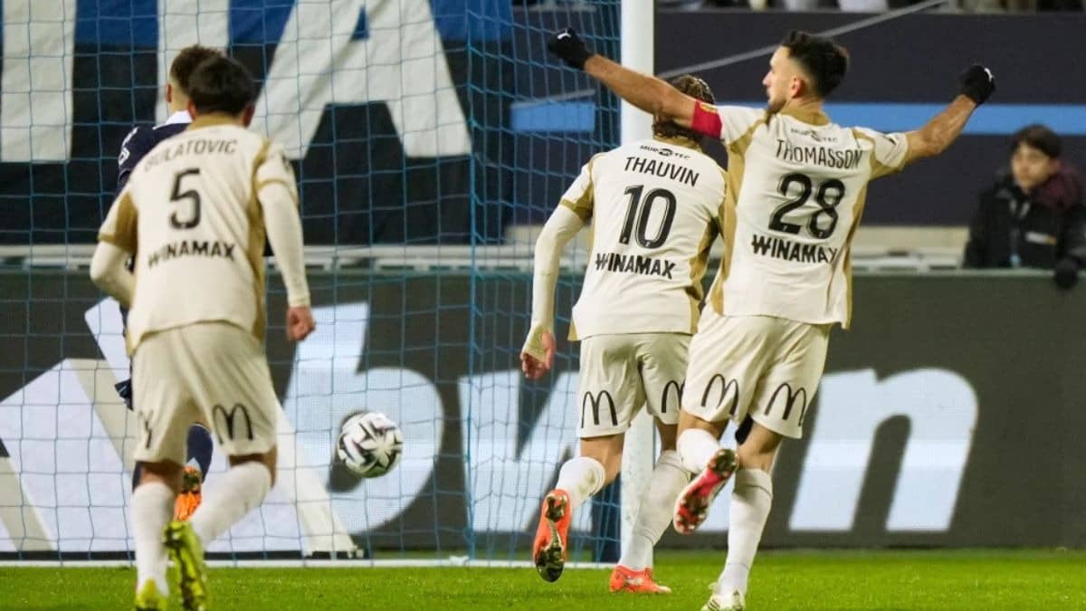 Lens Captain Urges Fans To Keep the Faith In Tense Ligue 1 Title Fight With PSG