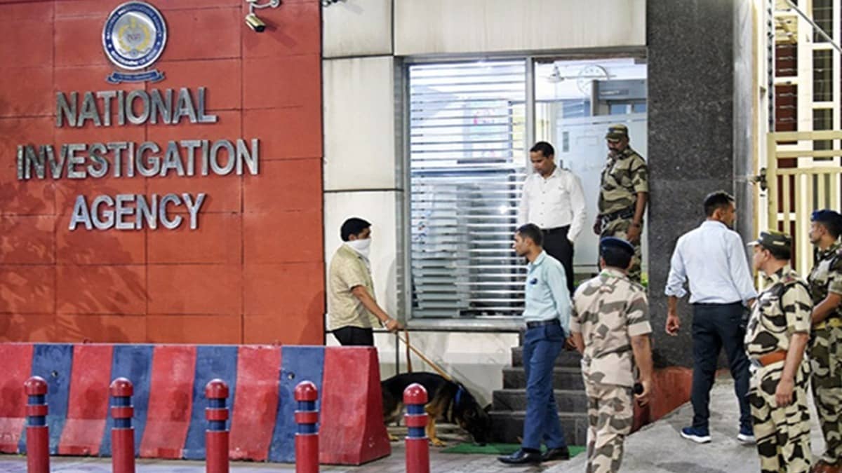 Delhi Blast Probe: Rifle In Doctor’s Locker Brings NIA Back To Kashmir Medical College