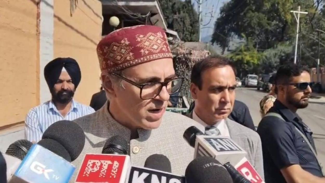 ‘If Kerala Can Be Changed, Why Not West Bengal’: Omar Abdullah Backs Mamata Banerjee’s Demand for ‘Bangla’