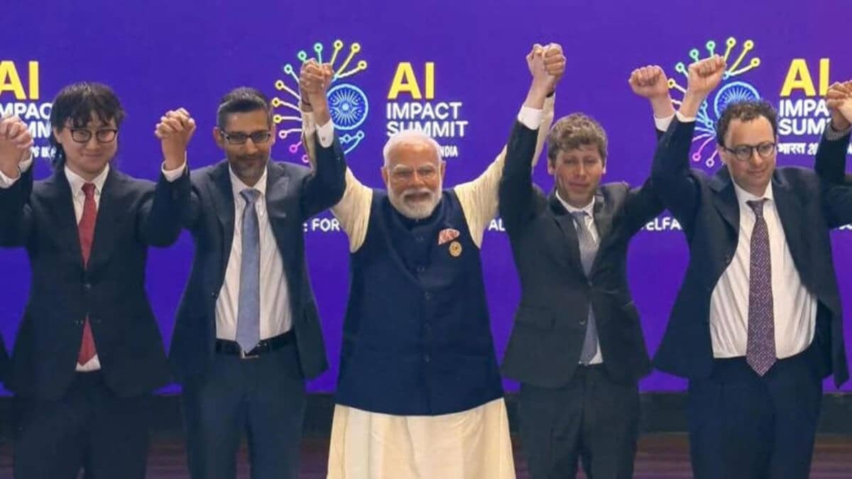 India AI Impact Summit: Why OpenAI CEO, Anthropic CEO Skipped Hand Raise Gesture