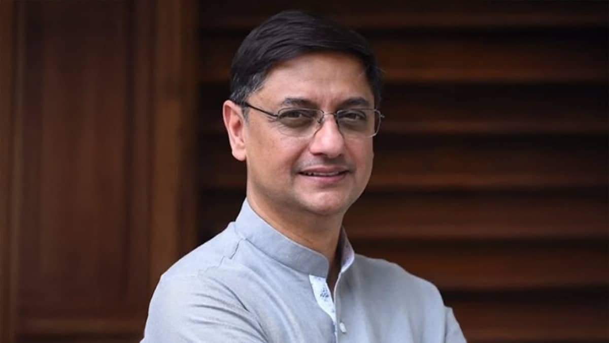 ‘Duniya Jhukti Hai, Jhukaney Wala Chahiye’: PM Modi’s Economic Advisory Council Member Sanjeev Sanyal On India-US Trade Deal