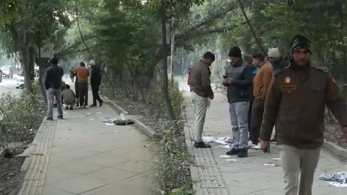Caught on Camera: Delhi Police Nab ‘Darinda’ And Accomplice After RK Puram Shootout