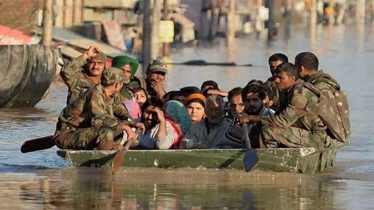 Army Rescues 34 Trapped In Baramulla School Hostel After Heavy Rainfall