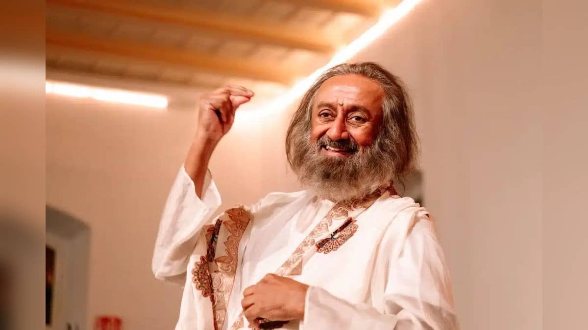 Big Relief For Spiritual Leader Sri Sri Ravi Shankar: Karnataka HC Quashes FIR In Land Encroachment Case