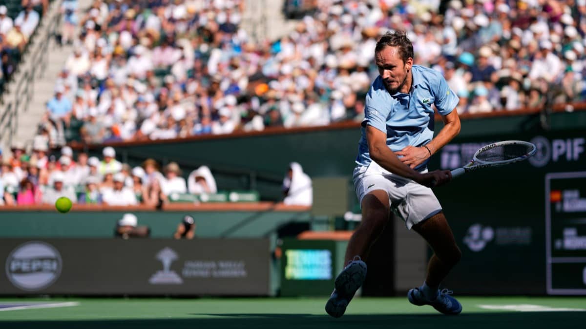 Daniil Medvedev Stuns No. 1 Ranked Carlos Alcaraz, Marches Into Indian Wells Final Against Jannik Sinner