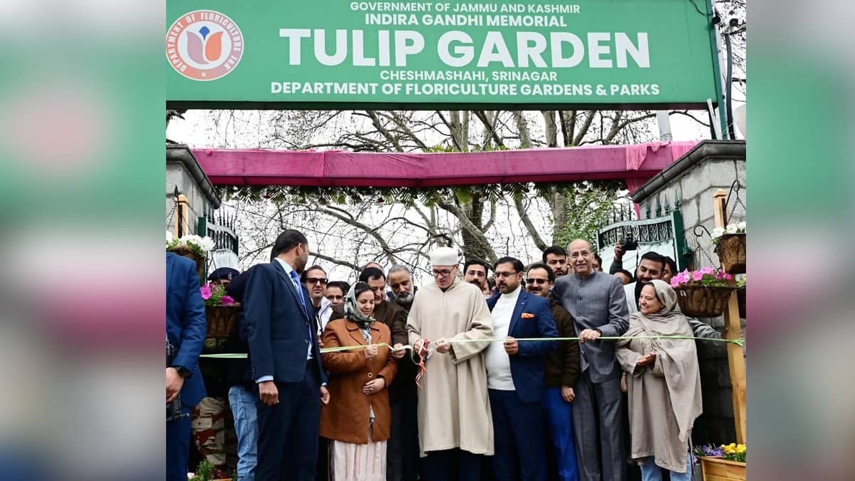 From Snow to Bloom: Kashmir’s Tulip Garden Opens, Welcoming Tourists as Spring Season Officially Begins