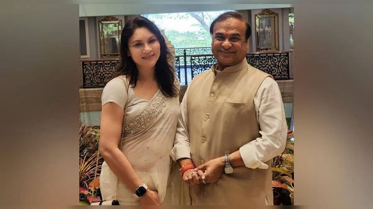 Himanta Biswa Sarma Does Not Have A Car! Wife Owns Rs 21 Lakh Jeep & A Net Worth 12 Times More Than Assam CM