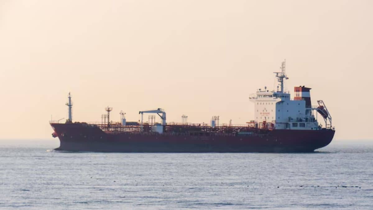 India-Flagged LPG Carriers Pine Gas And Jag Vasant Safely Transit Via Strait of Hormuz