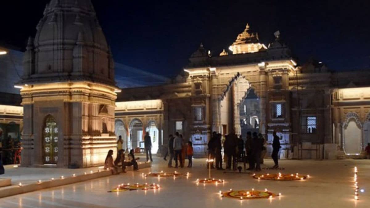What Special Access Is Kashi Vishwanath Temple Providing On International Women’s Day? Check Here